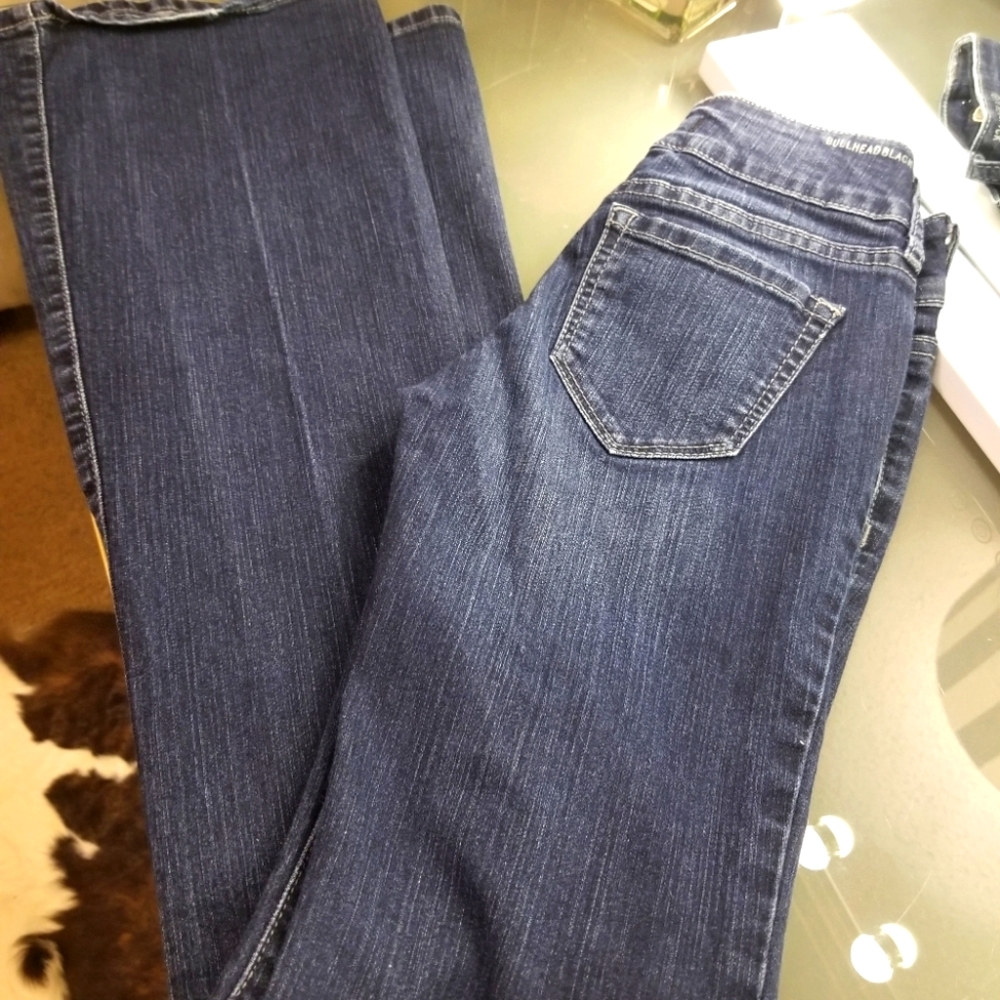 Bullhead Black... Jeans